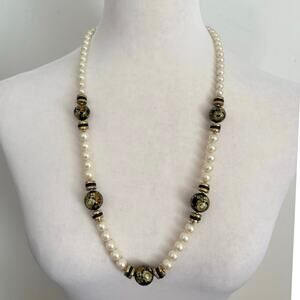 Vintage Japan Faux Pearl Floral Bead Necklace Gold Black Enamel 18”